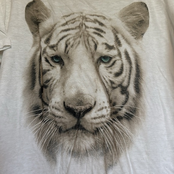 Chaser Burn out tee with white tiger. Size small - Picture 2 of 6